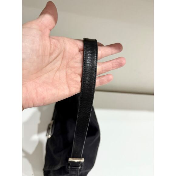 Fendi Mamm Baguette Suede and Leather Shoulder Handbag with FF Logo Buckle - Picture 12 of 12